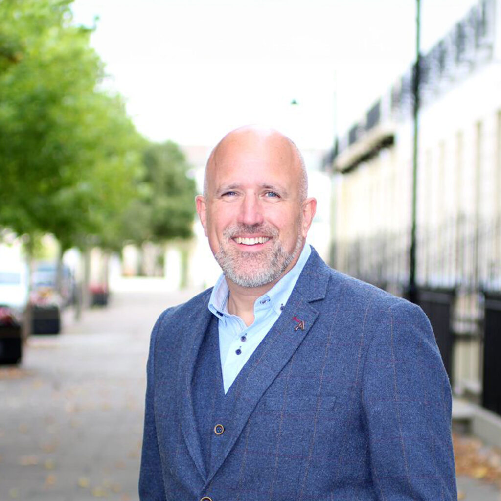 Neil Martin